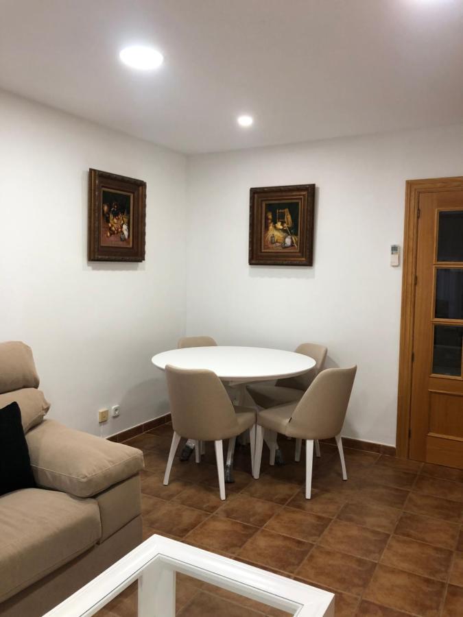 Piso Nuevo Plaza De La Constitucion Sta Cruz De La Zarza Daire Santa Cruz de la Zarza Dış mekan fotoğraf